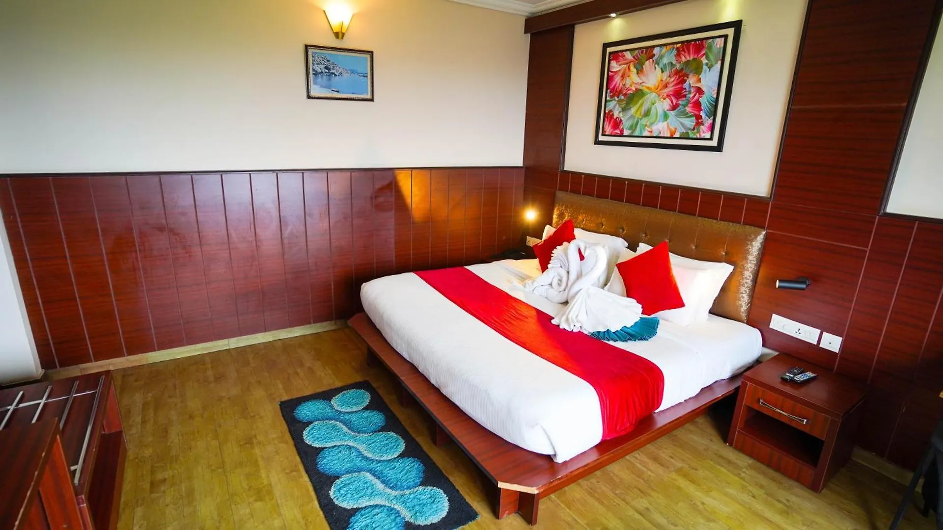 *** Hotel Misty Mountain Resort Munnar Indie