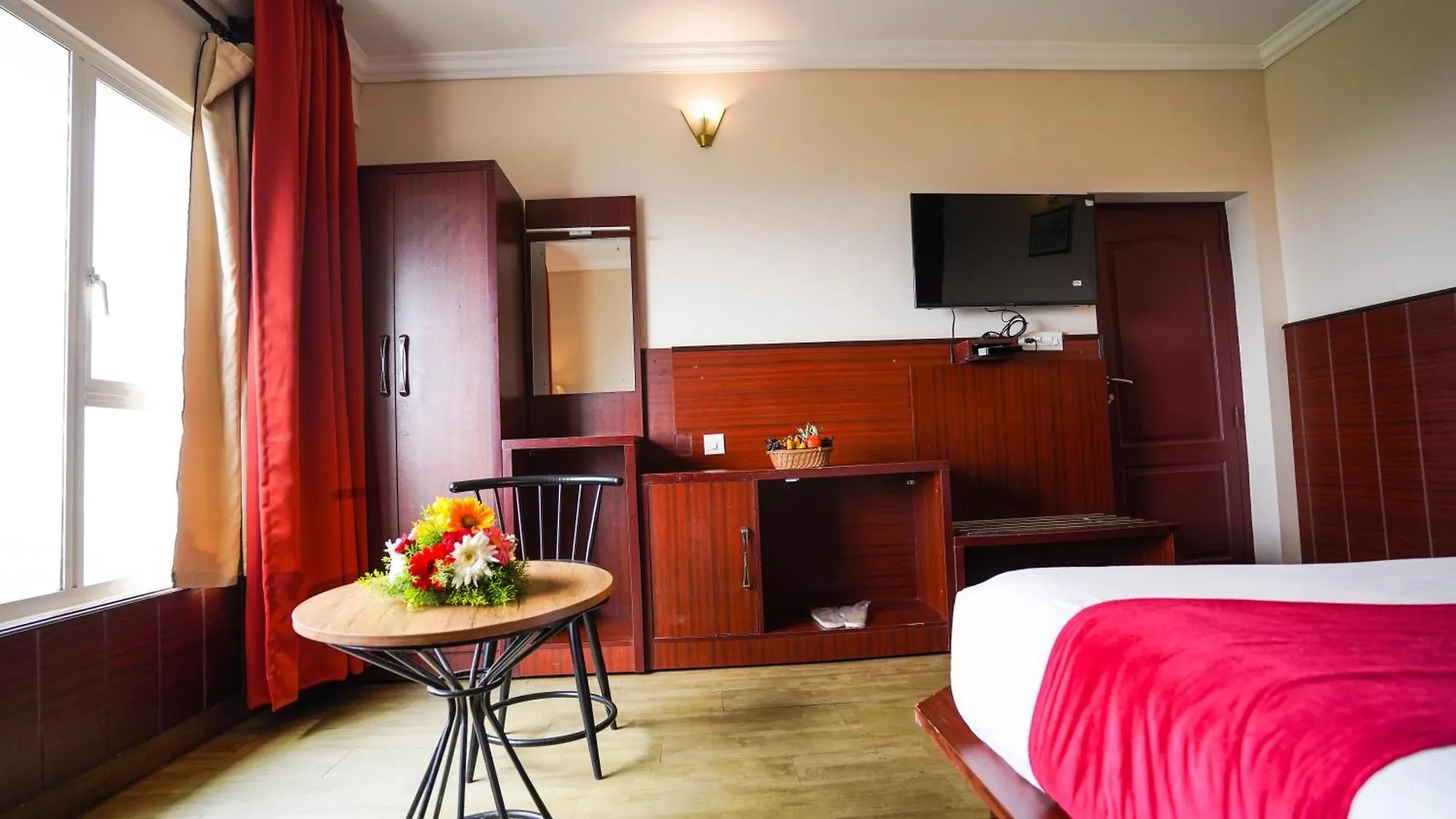Misty Mountain Resort Munnar Indie