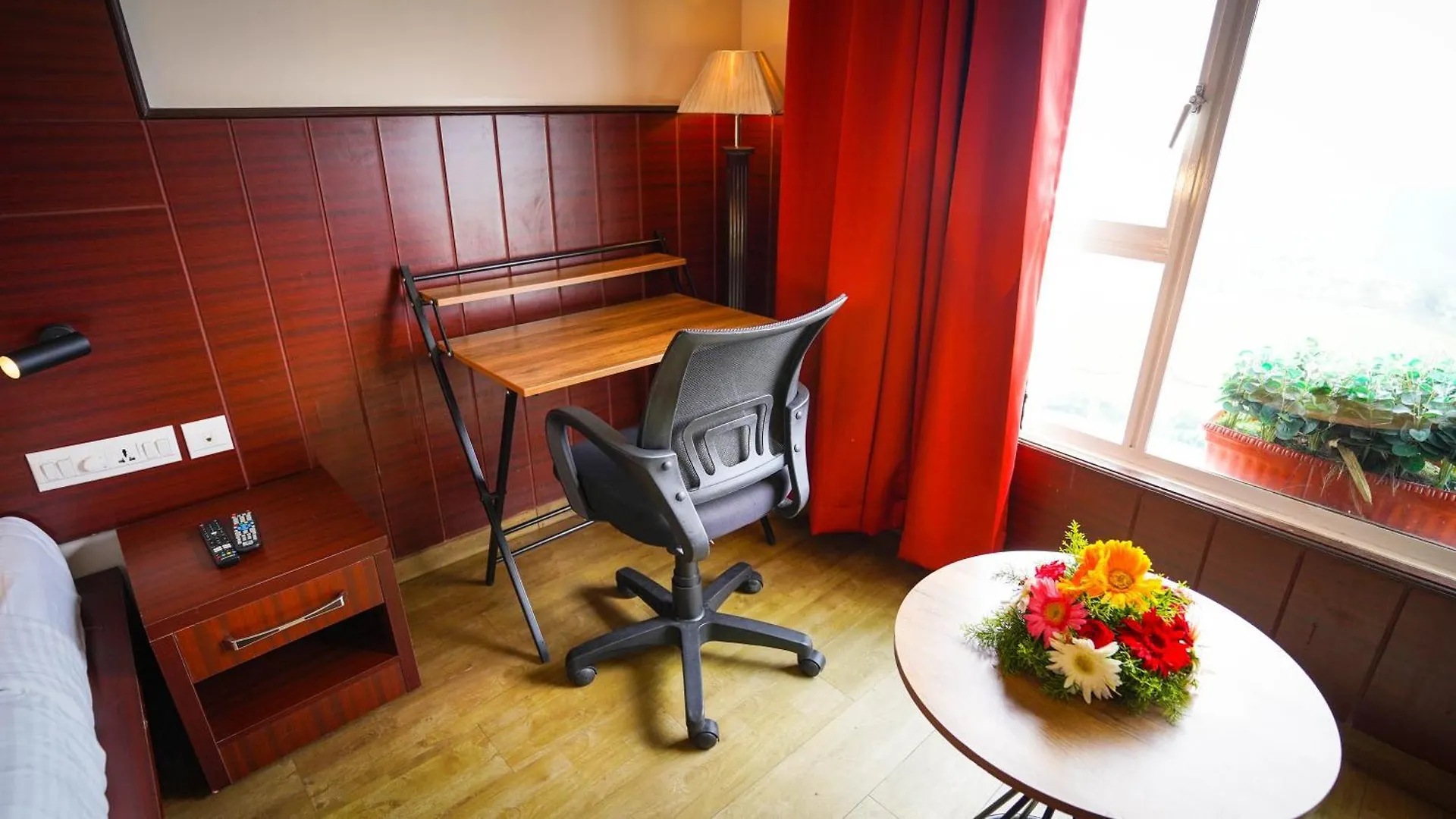 *** Hotel Misty Mountain Resort Munnar Indie