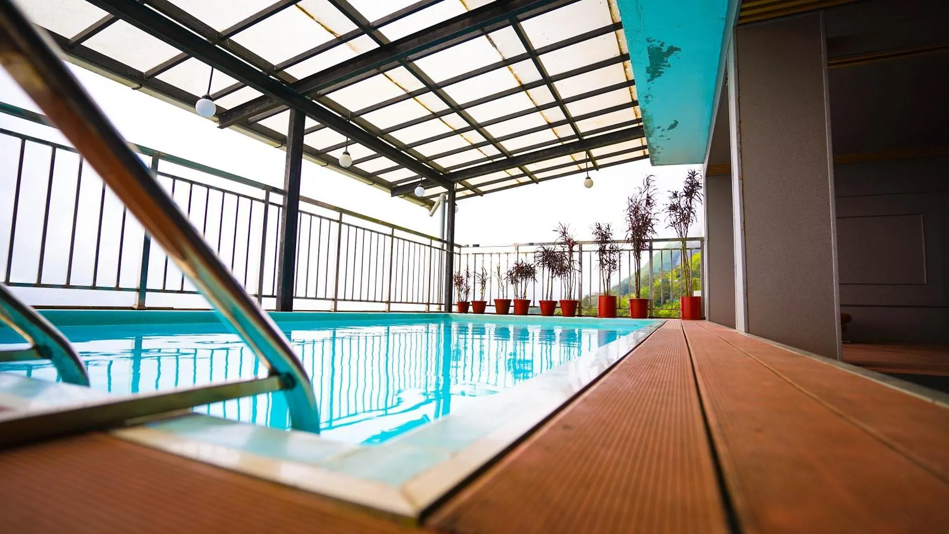 Misty Mountain Resort Munnar Hotel